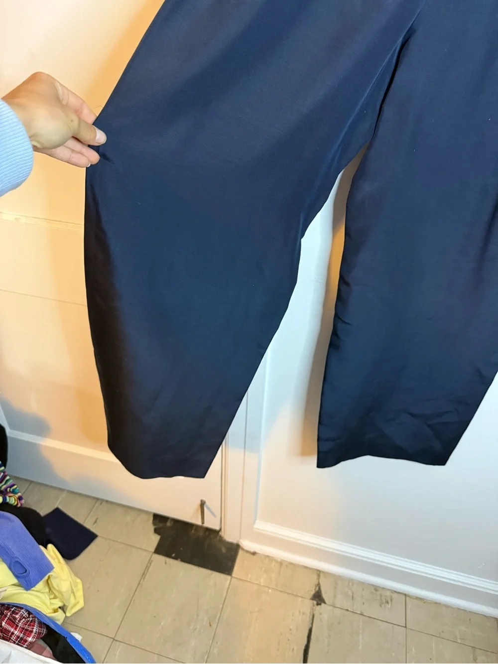 Emanuel Ungaro Navy Blue Vintage Silk Wool Pleated Lightweight Wide Leg Pants